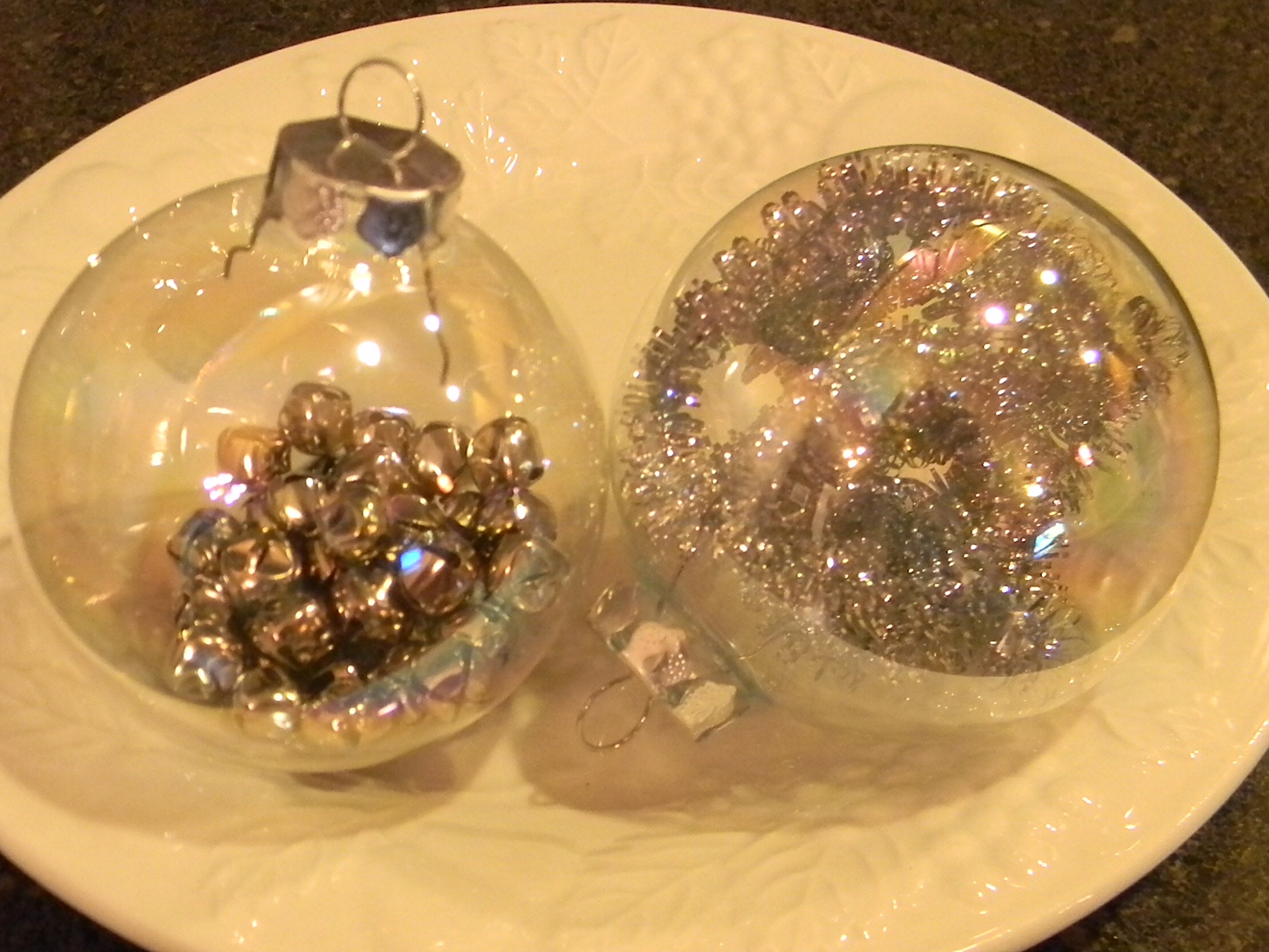 Details about   VINTAGE GLASS CHRISTMAS TREE ORNAMENT ROUND BALL BLUE & WHITE W/ GLITTER 