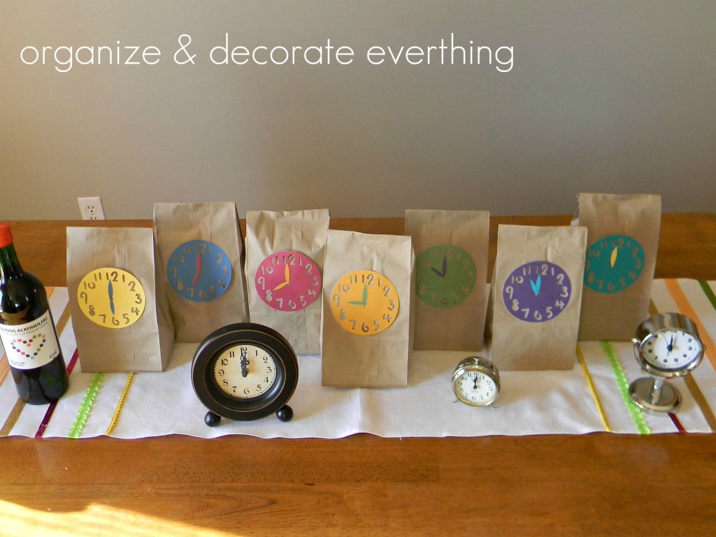 New Years Eve Countdown Bags - Organize and Decorate Everything