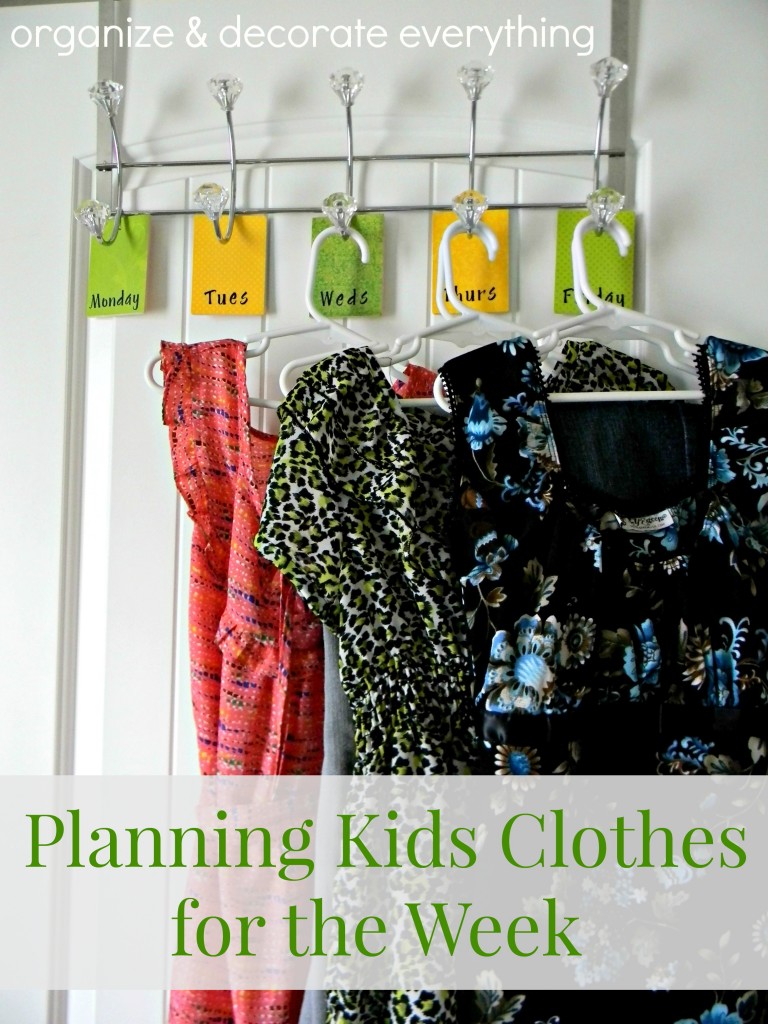 how to organize kids' clothing