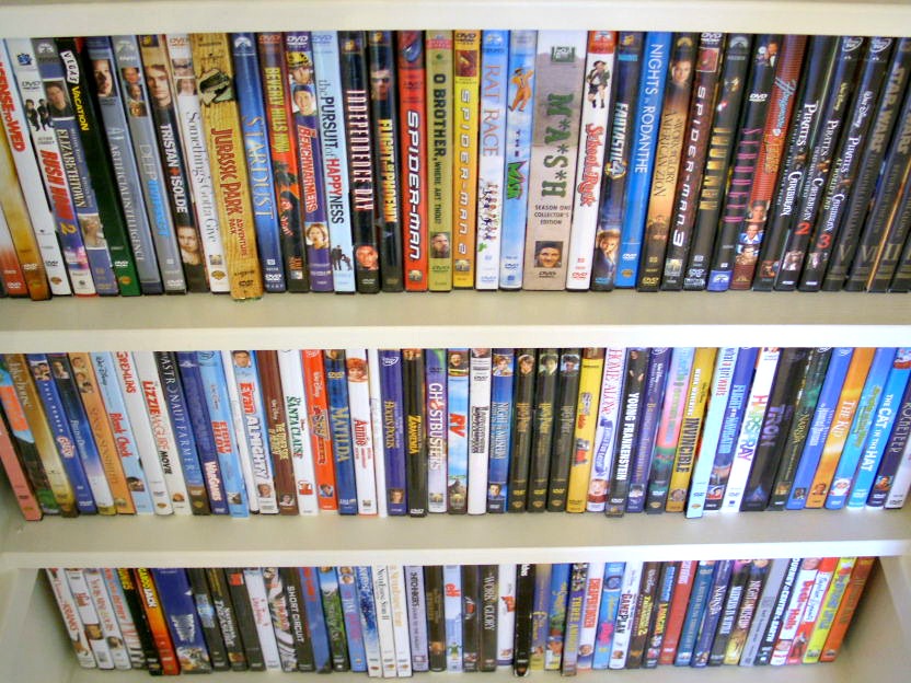 video closet 8