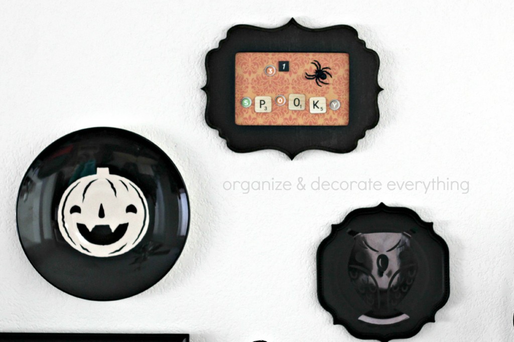 Orange & Black Halloween Mantel 4.1