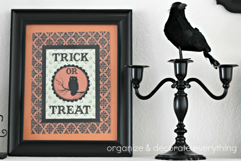 Orange & Black Halloween Mantel 6.1