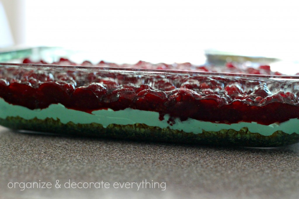 raspberry pretzel salad 8.1