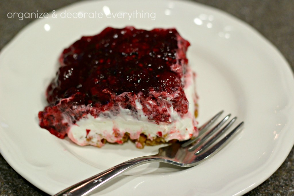 raspberry pretzel salad 9.1