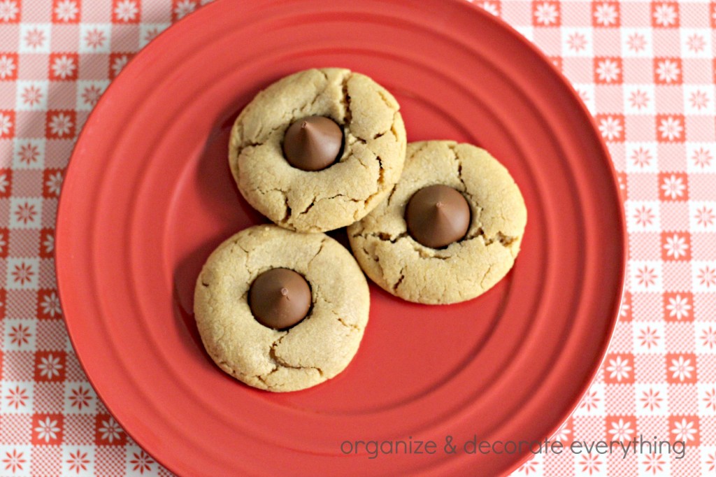 3 ingredient peanut butter cookies.1