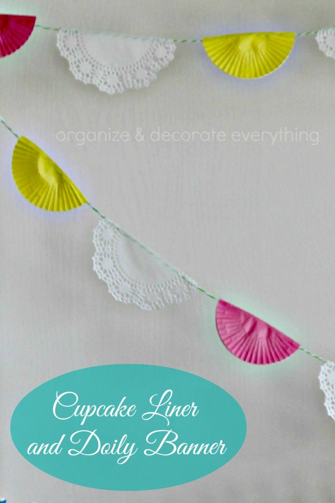 Cupcake and Doily Banner 10.1