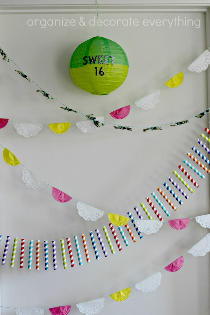 Cupcake and Doily Banner 3.1