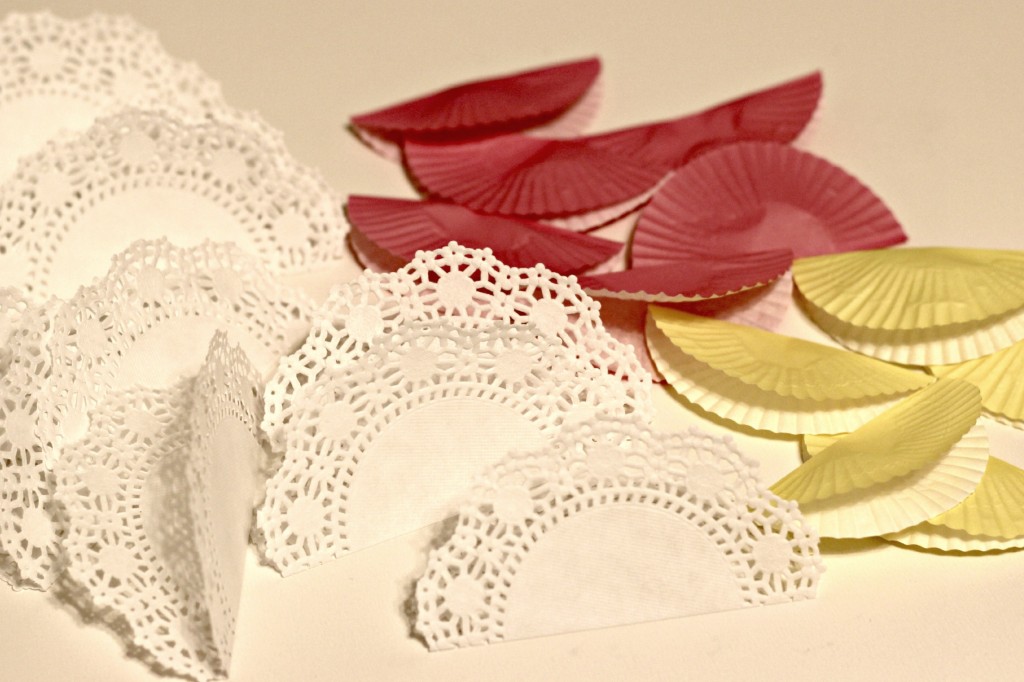 Cupcake and Doily Banner 7