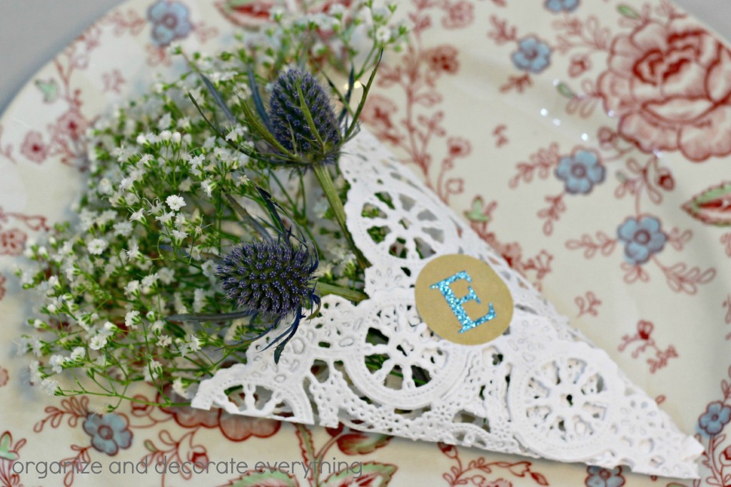 Doily Place Cards 1.1