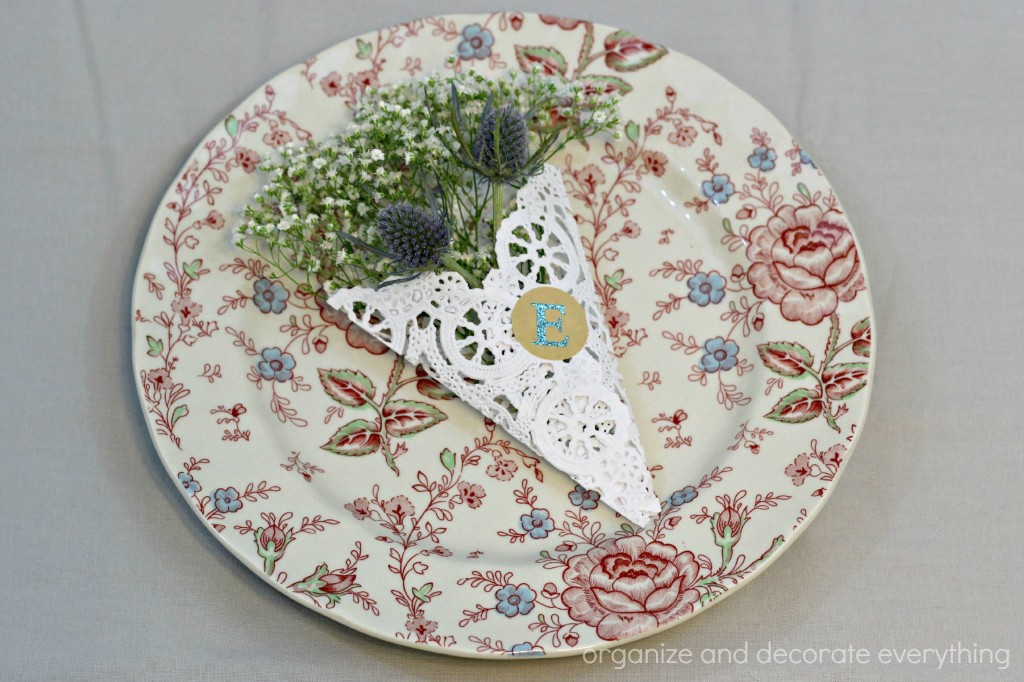 Doily Place Cards 3.1