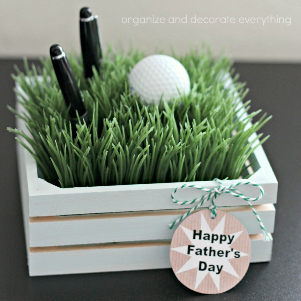 Faux Grass Pen Holder with Father's Day Tags - Organize and Decorate ...