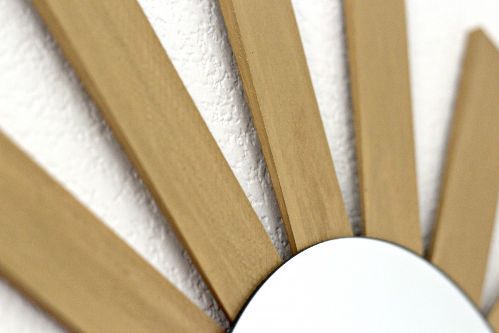 Wood Shim Sunburst Mirror close up.1