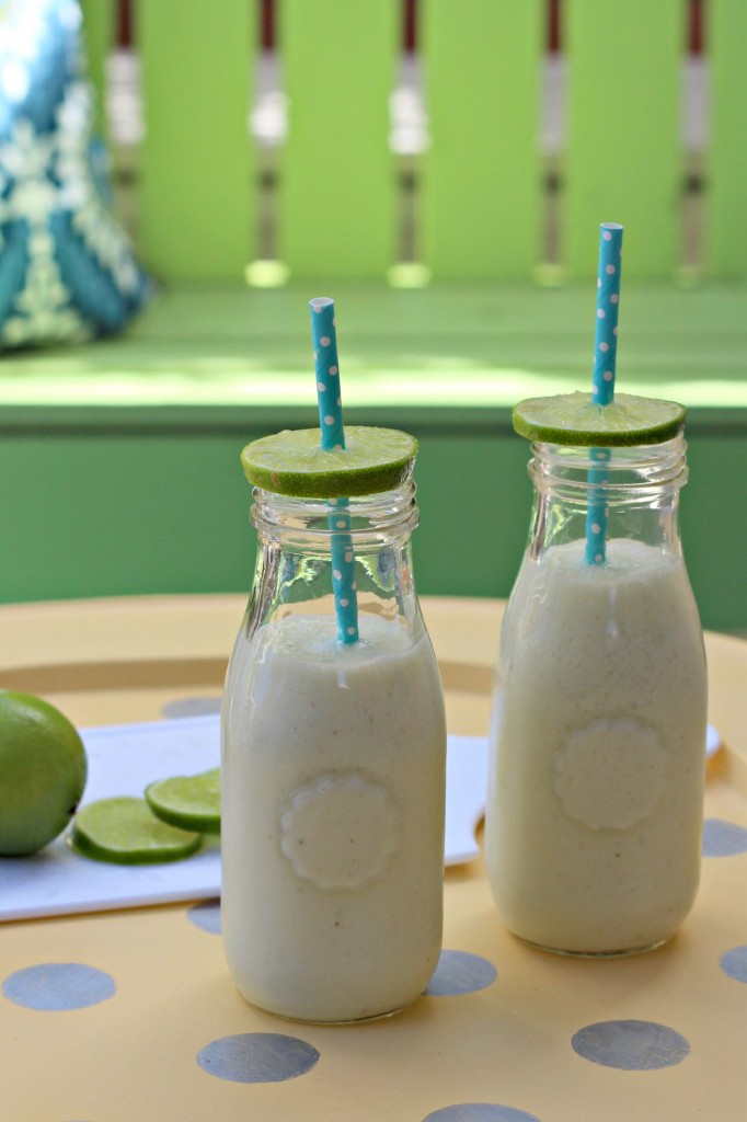 Key Lime Banana Smoothie with limes.1