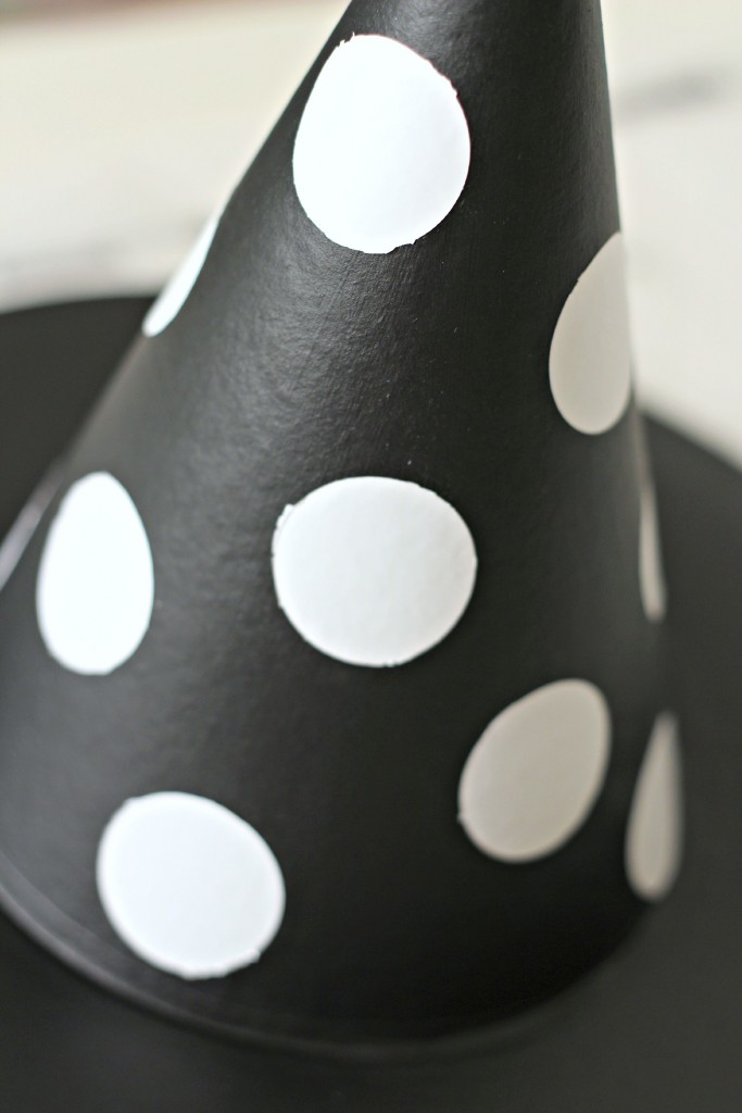 Witches Hat polka dots