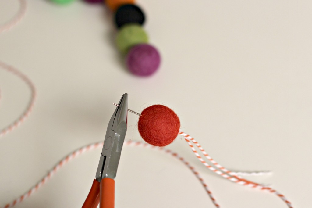 Felt Ball Garland.3