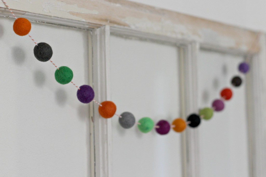 Felt Ball Garland.5