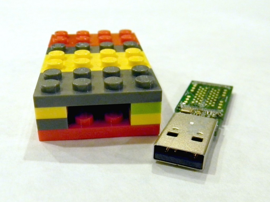 Lego Flash Drive.6
