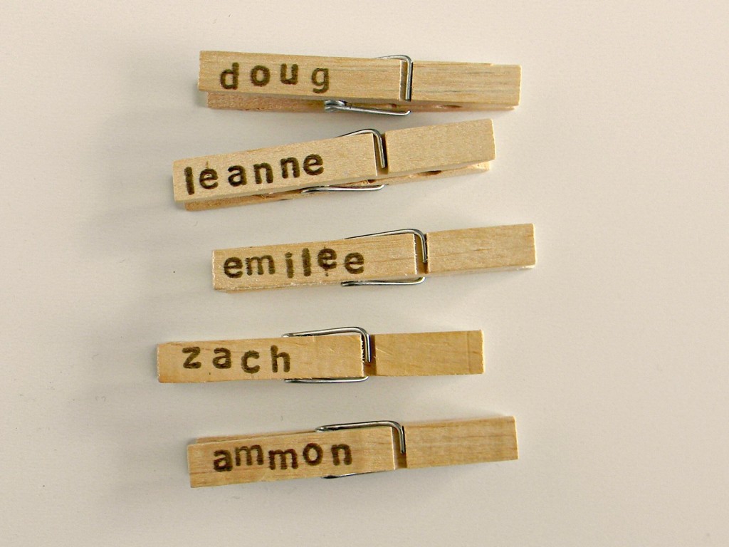 clothespin place cards.5