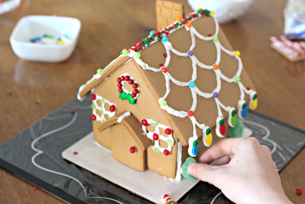 Gingerbread House finishing the house