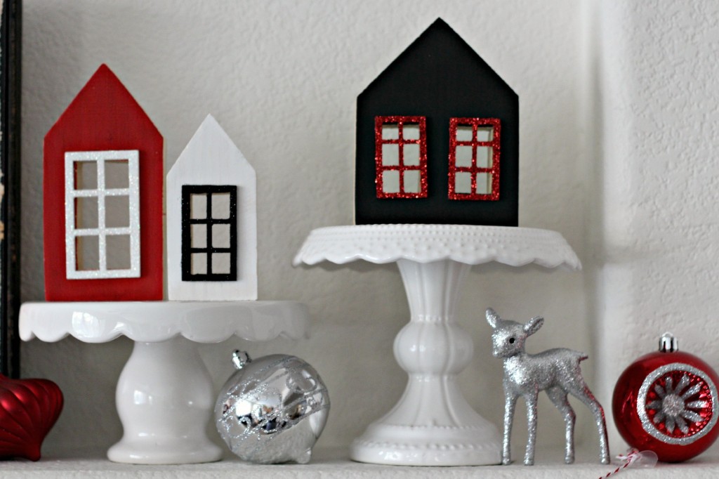 Red and Black Mantel houses