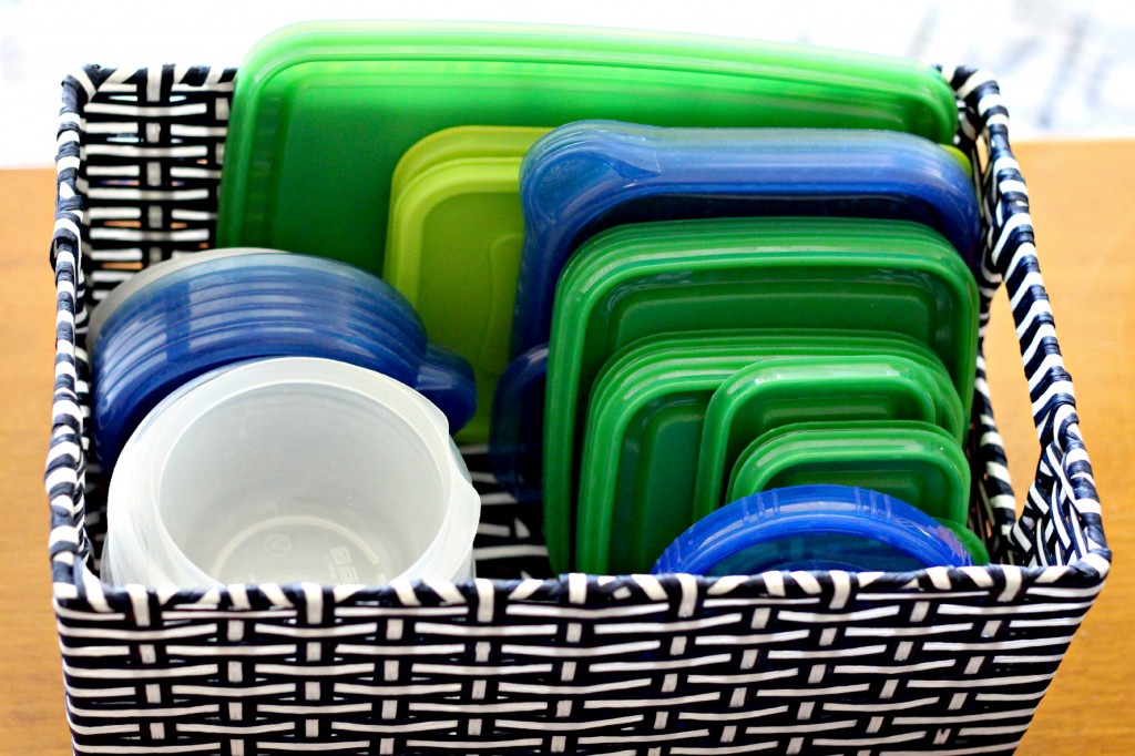 organizing plastic lids