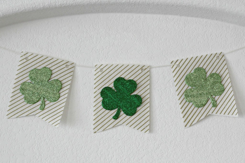 Gold and Green Shamrock Banner