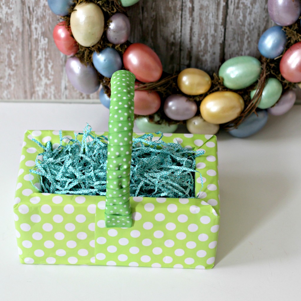 Candy Box Easter Basket with wreath