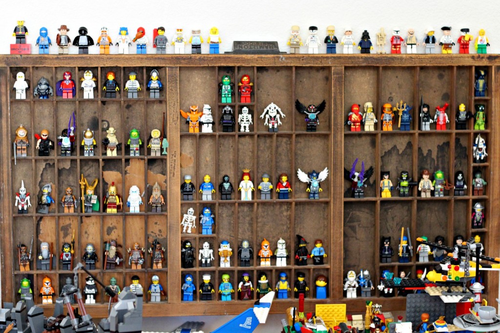 Lego Figure Display