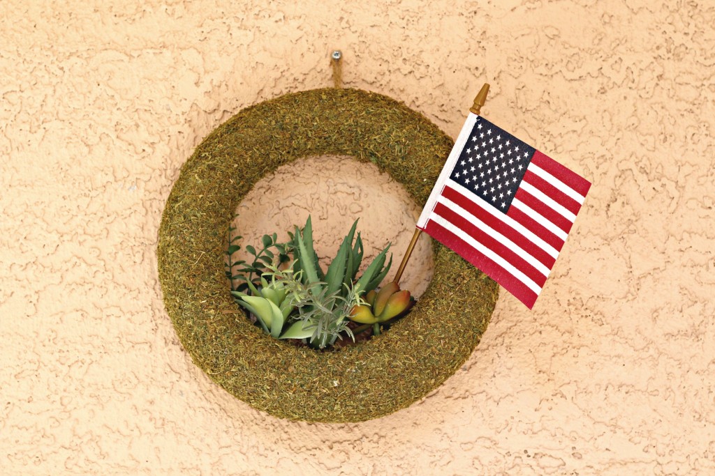 4th of July front porch succulent wreath