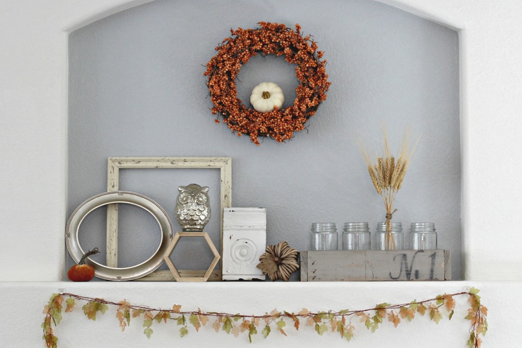 fall-home-tour-2016-fall-mantel