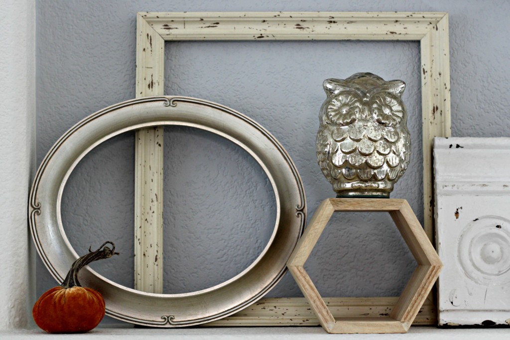 fall-home-tour-2016-mantel-frames