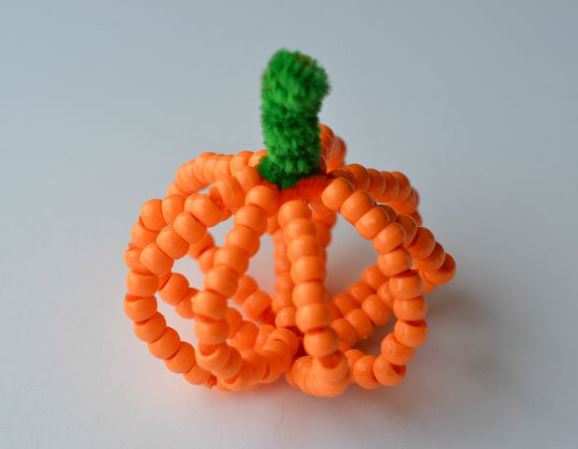halloween-kids-crafts-beaded-pumpkin