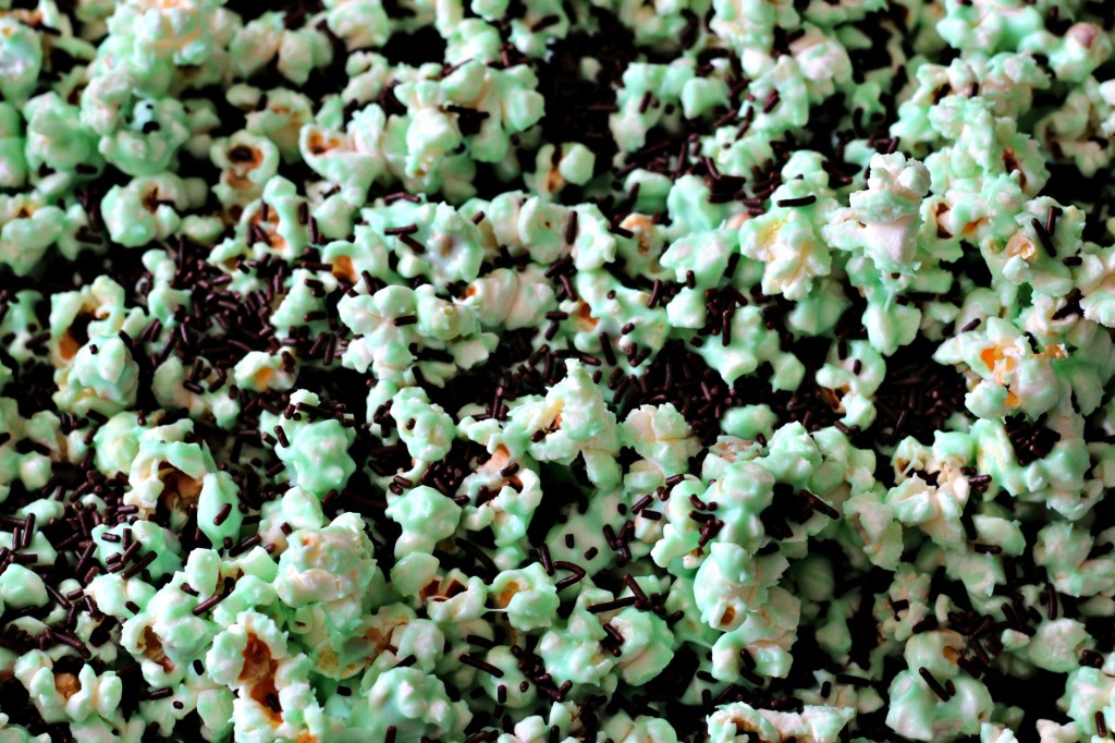 franken-white-chocolate-popcorn