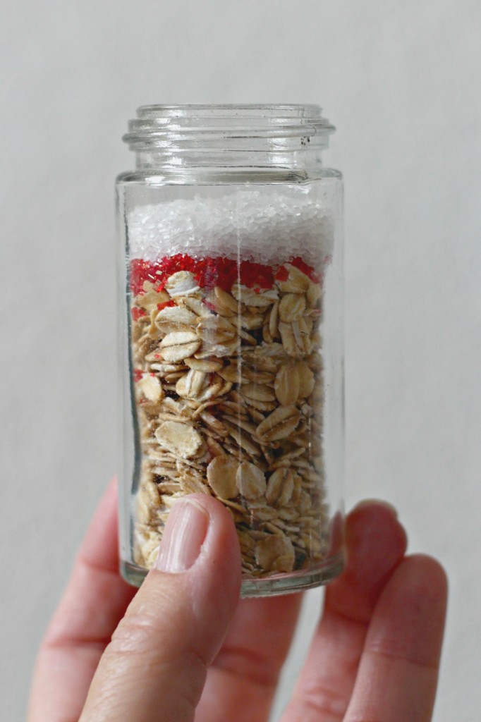 magic-reindeer-food-oats-red-and-white-candy-sprinkles