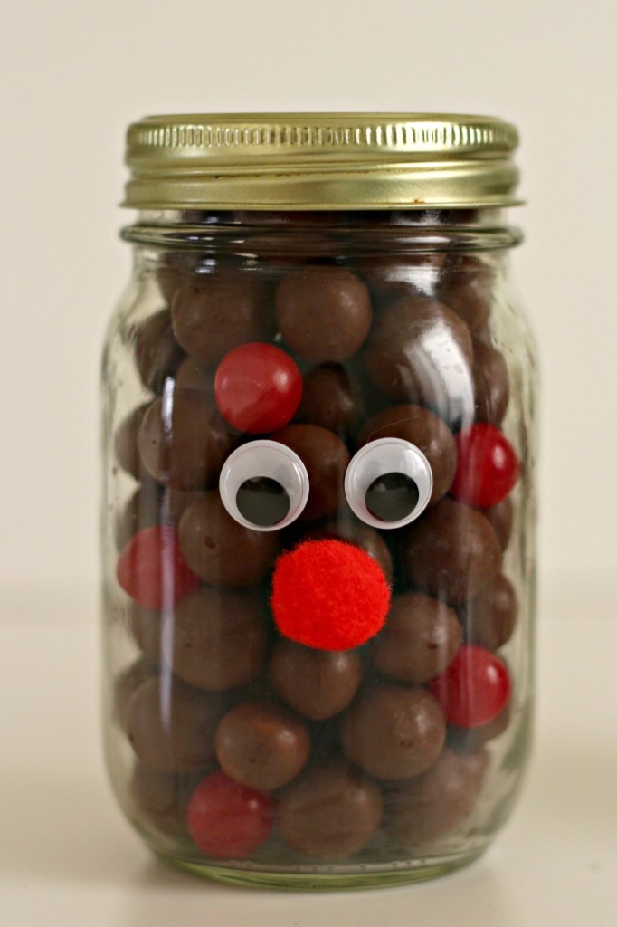 reindeer-jars-with-eyes-and-red-nose