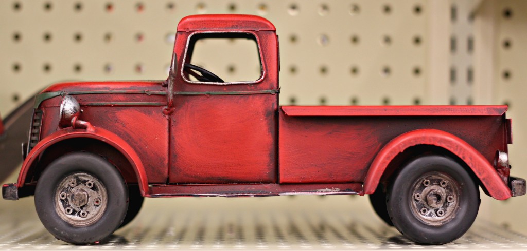 traditional-red-and-green-truck