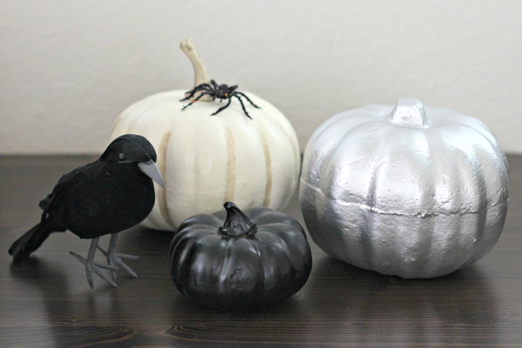 trick-or-treat-silver-pumpkin