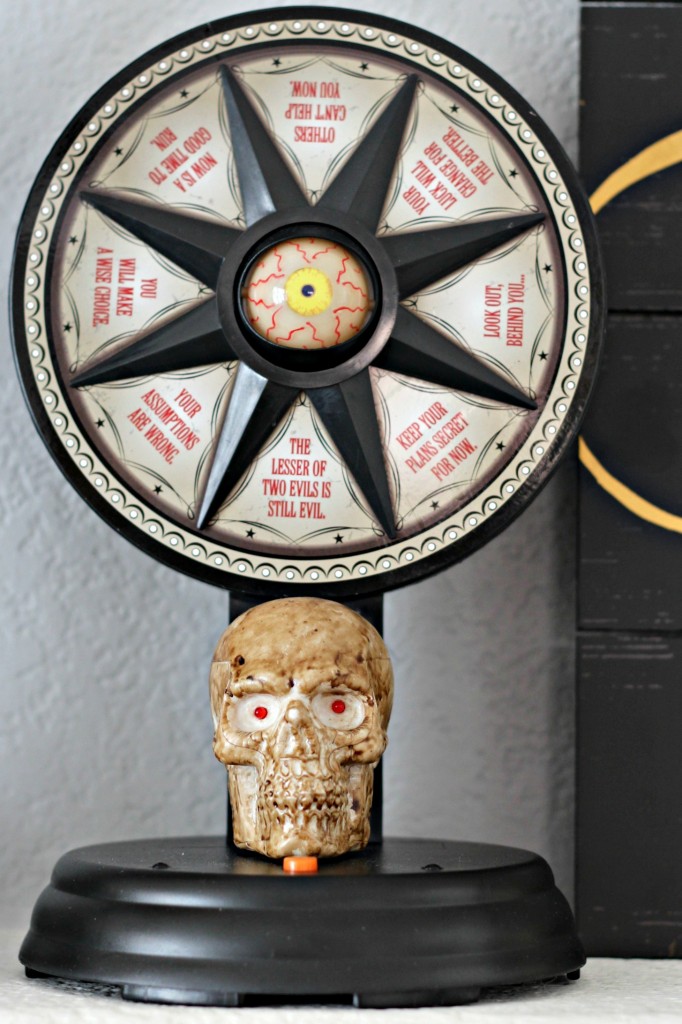 trick-or-treat-skeleton-wheel