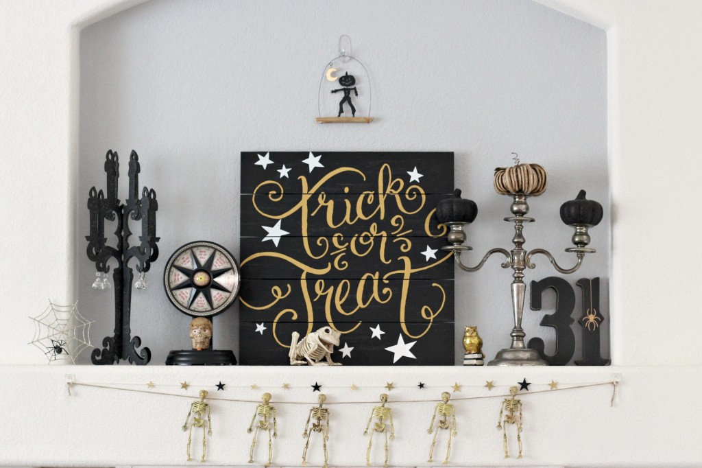 trick-or-treat-vintage-mantel