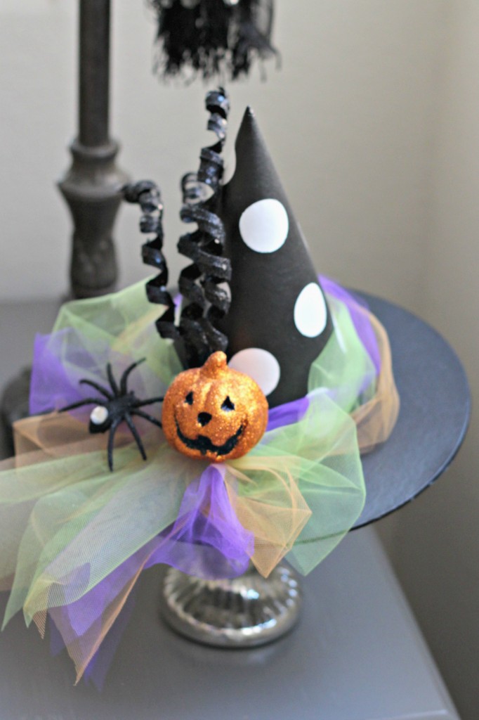 trick-or-treat-witches-hat