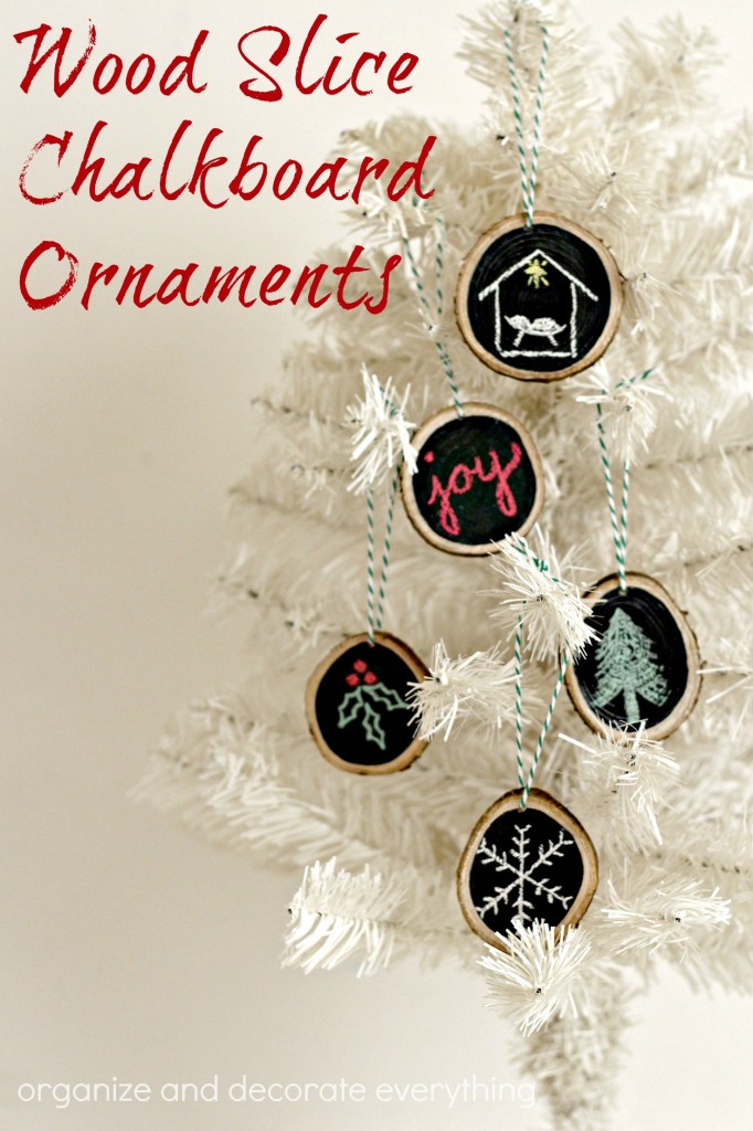 wood-slice-chalkboard-ornaments-are-fun-and-easy-for-the-whole-family-to-make