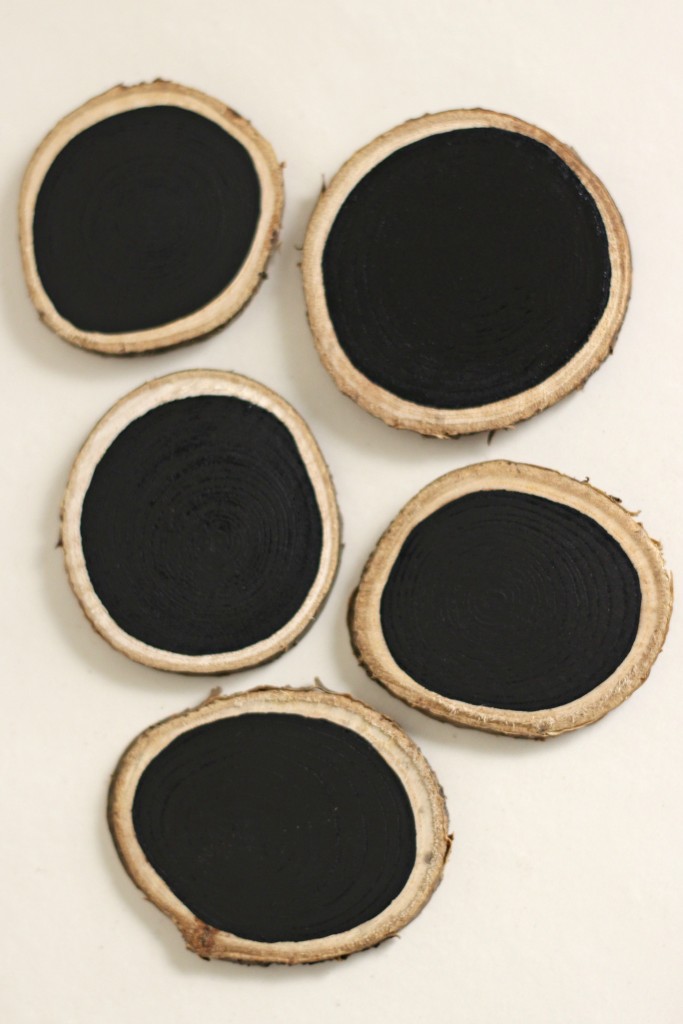 wood-slice-chalkboards-painted