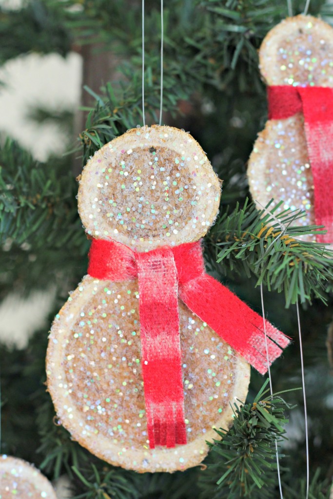 Quick and Easy Snowman Wood Slice Ornament Craft - Glitter On A Dime