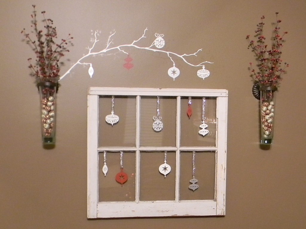 Christmas Window - Organize and Decorate Everything