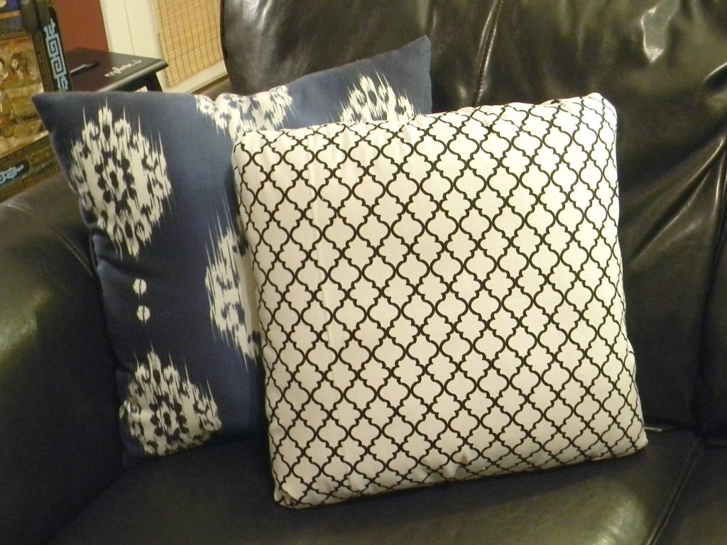 The Easiest Pillow Cover Ever - Organize and Decorate Everything