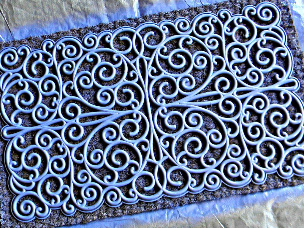 Spray Painted Door Mats - Organize and Decorate Everything