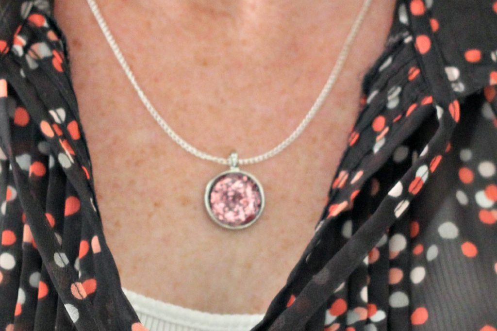 pink glitter necklace