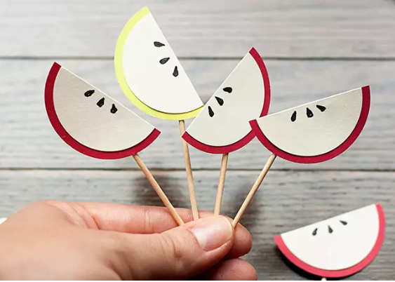 Paper Apple Slices