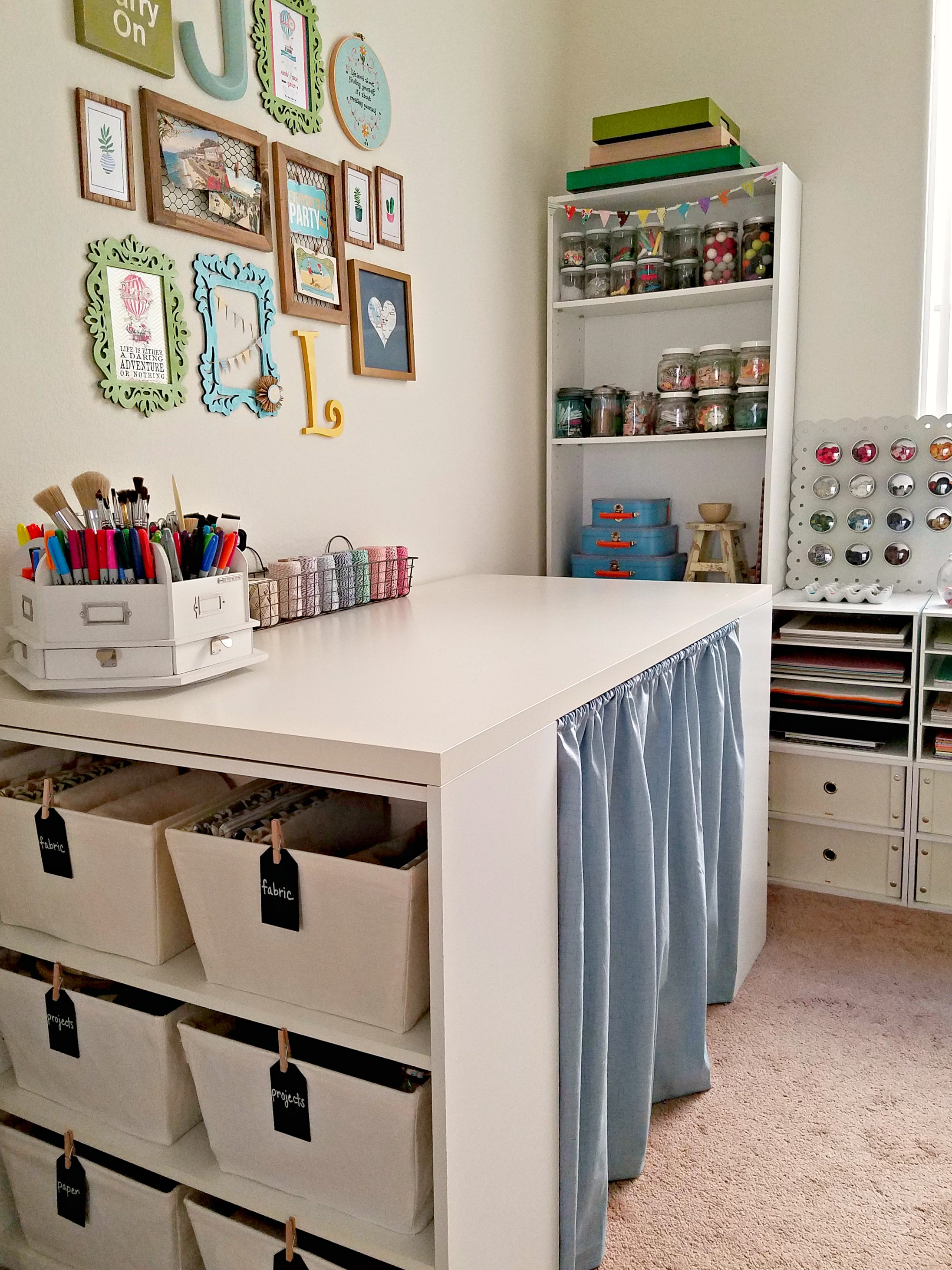 Craft Room Table - Organize And Decorate Everything