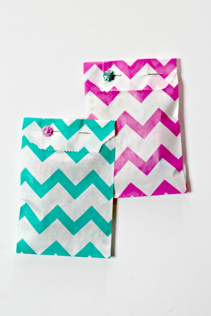 Decorative Paper Clips Organize and Decorate Everything